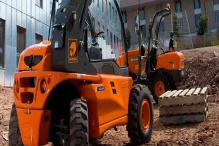 Hogyan javítják a felvonóbetöltő súlyok a felvonók biztonságát és hatékonyságát? Hogyan javítják a felvonóbetöltő súlyok a felvonók biztonságát és hatékonyságát?