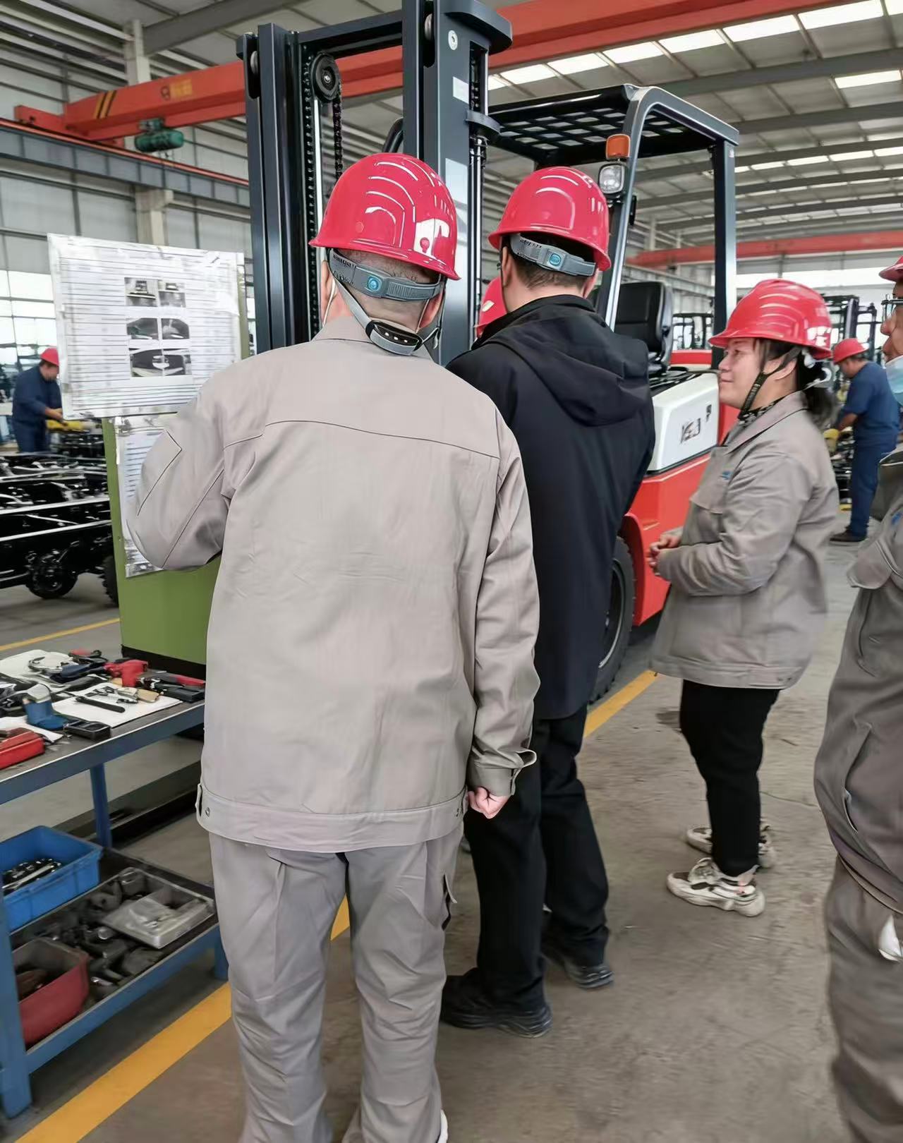 Zunhua Shengjian Prosperity: helyszíni látogatások tárgyalások a kereslet egyeztetése érdekében