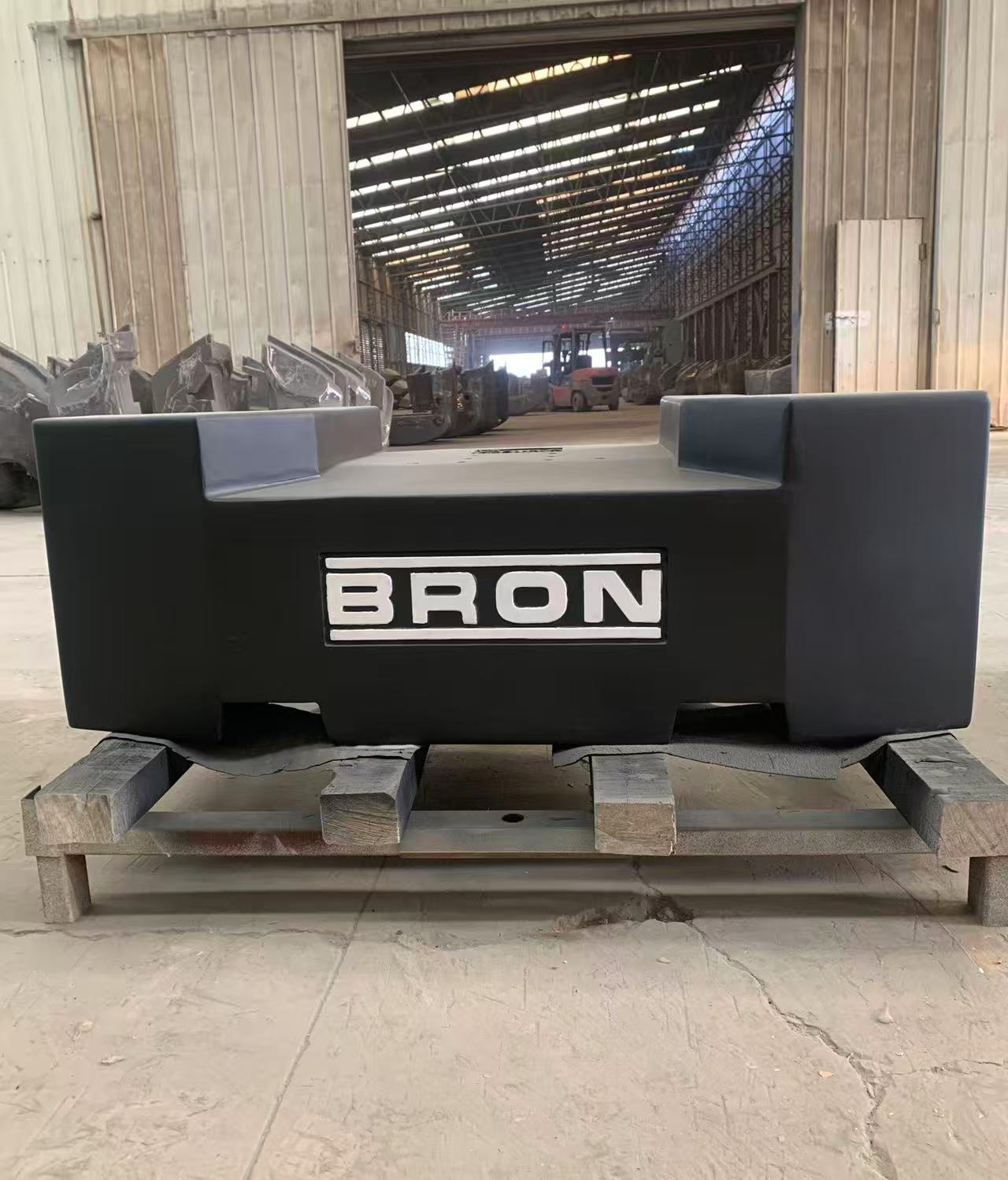 Ellensúly csuklós gémemelőhöz